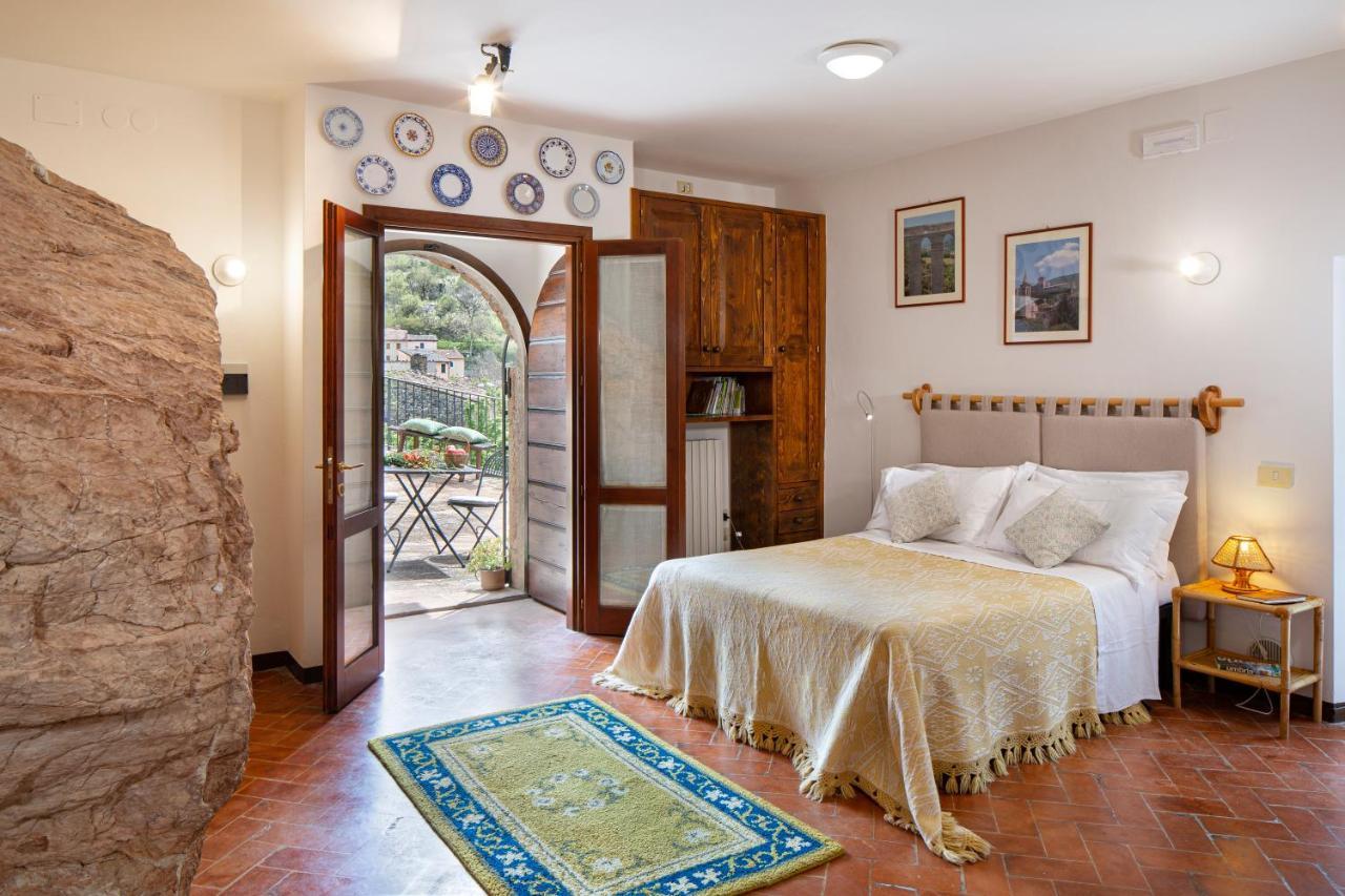 Residence Menotre Rasiglia Luaran gambar